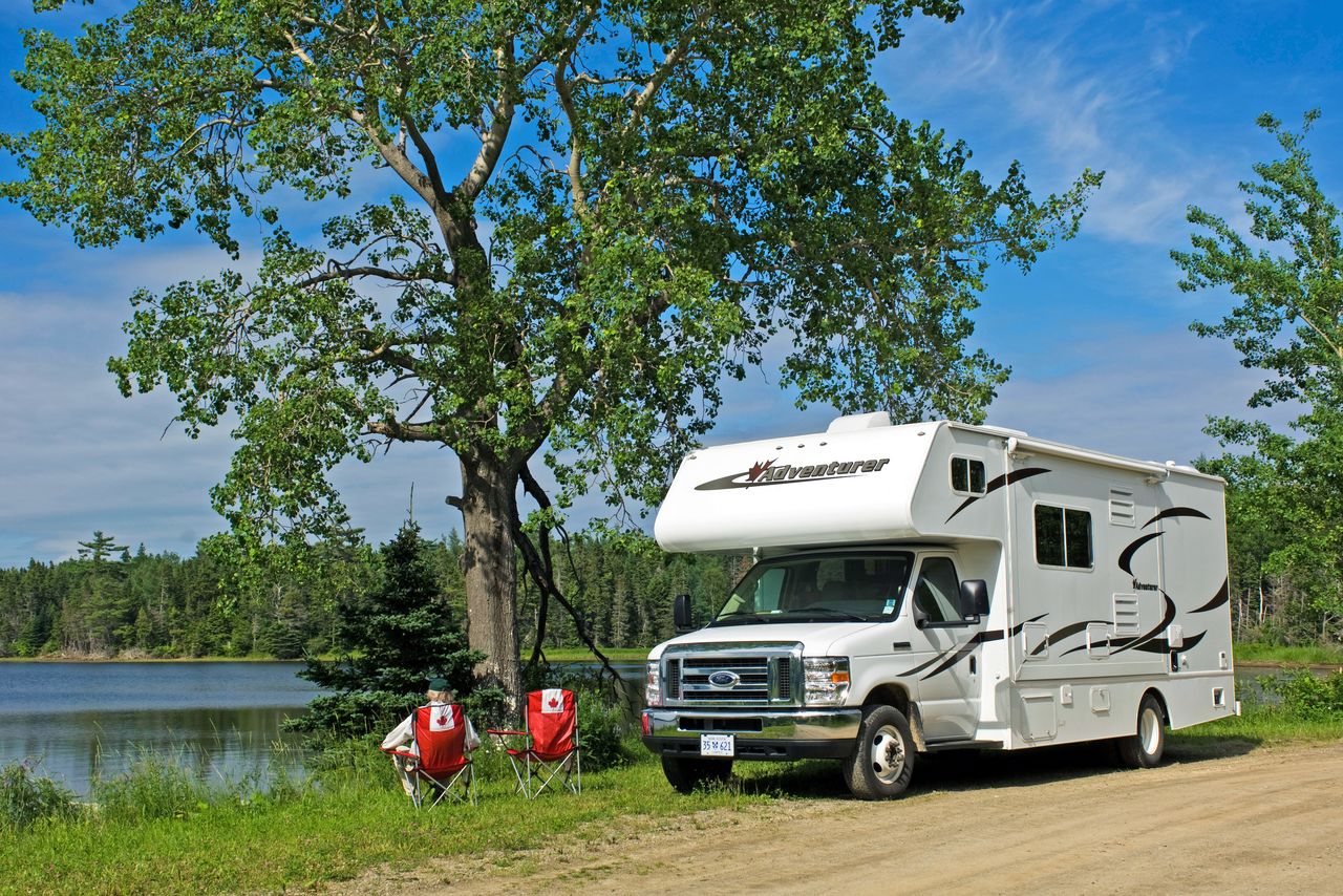 Wohnmobile Kanada, Fraserway RV Motorhome CS 2325 Slideout CANUSA