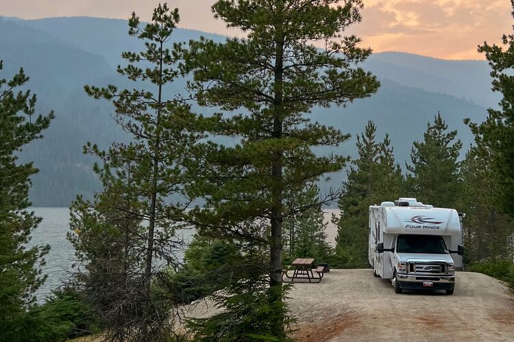 Mit dem CXLarge Fraserway Truck Camper durch British Columbia