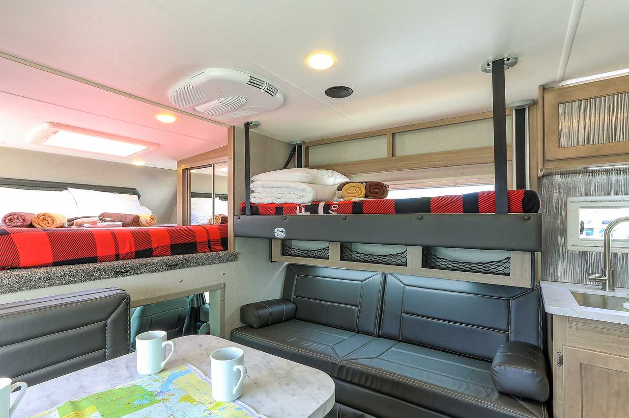 Wohnmobile Kanada Fraserway Rv Overlander Canusa