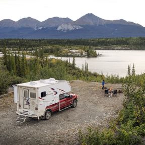 Roadtrip durch den Yukon mit einem Fraserway Truck Camper