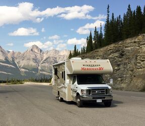 Wohnmobil der Klasse C-MED von Meridian RV
