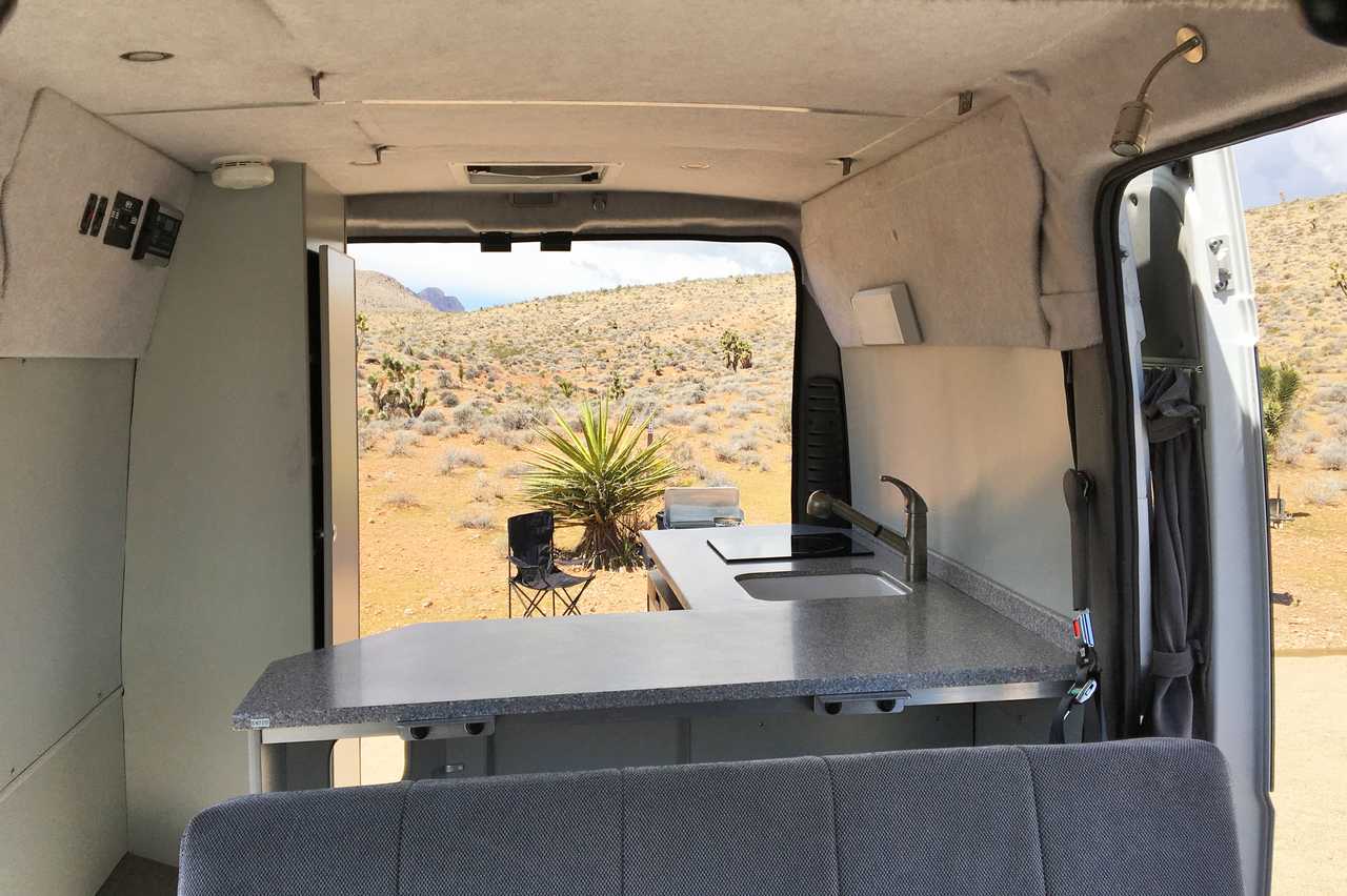 Wohnmobile USA, Campervan North America: Treasure Chaser Campervan | CANUSA