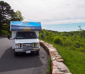 Mit dem C25 Camper von Cruise America den Blue Ridge Parkway in North Carolina erkunden