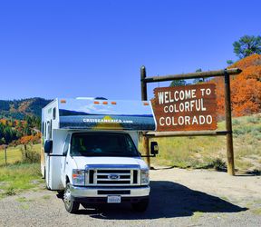 Standard C 25 Wohnmobil von Cruise America