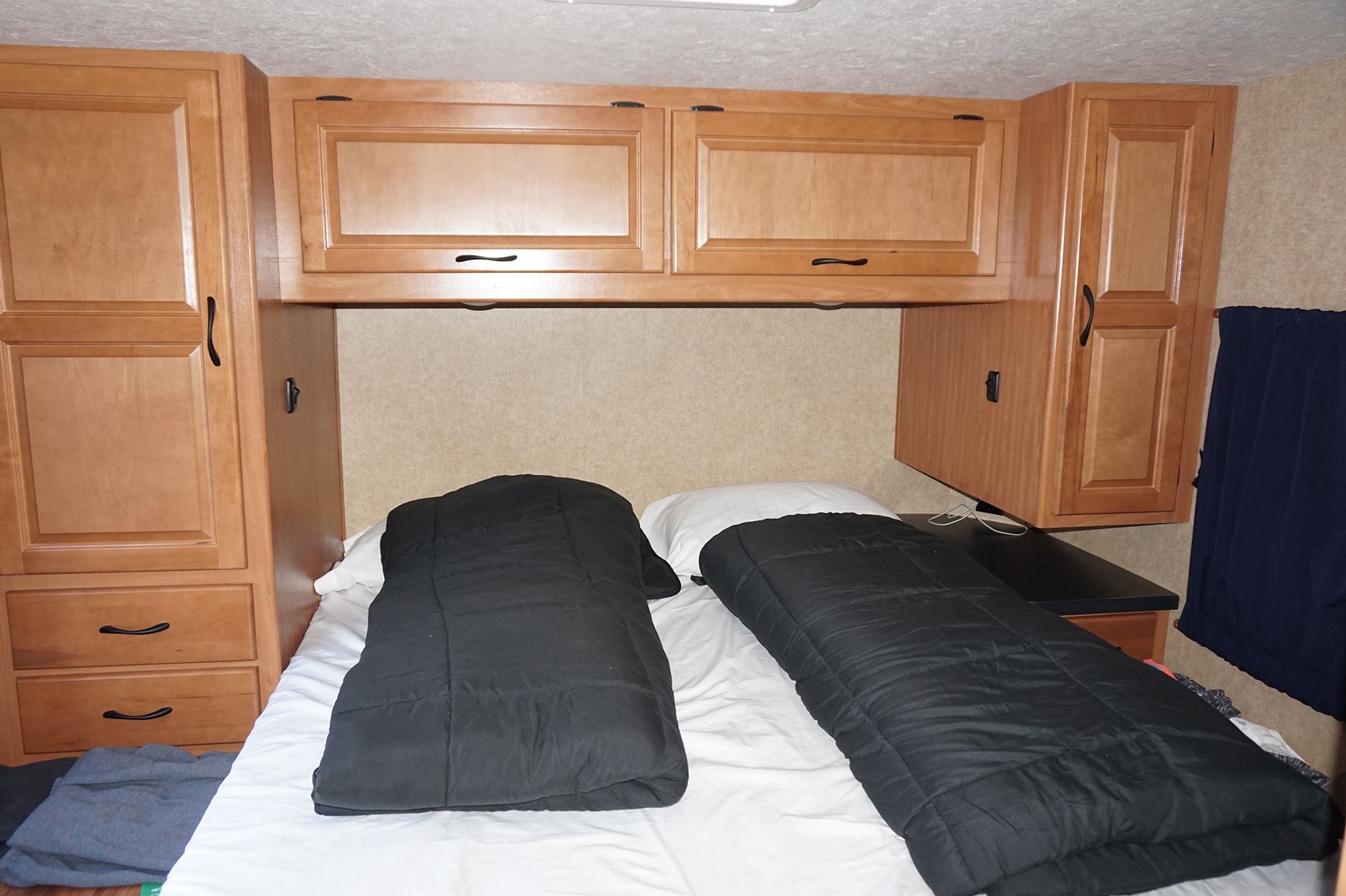 Innenansicht eines C 30 Campers von Cruise America