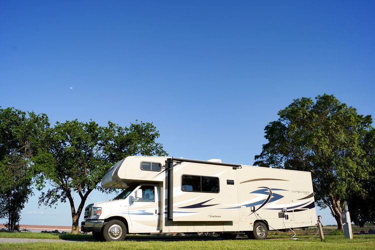 Mit dem El Monte Camper im Foss State Park in Oklahoma