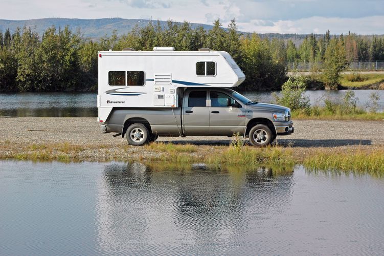 Truck Camper Luxury exterior