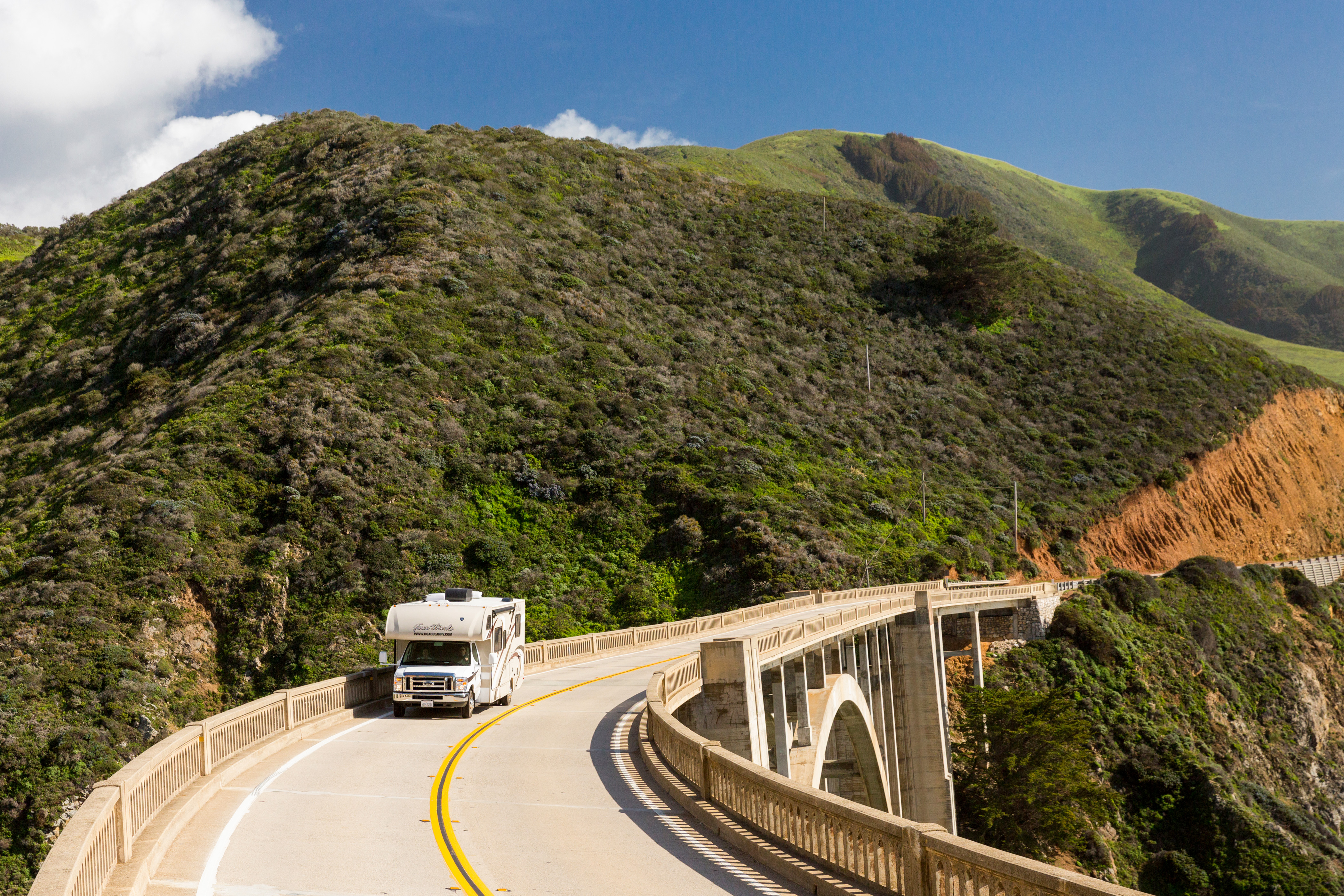 Unterwegs auf dem Highway 1 in Kalifornien an der Bixby Bridge