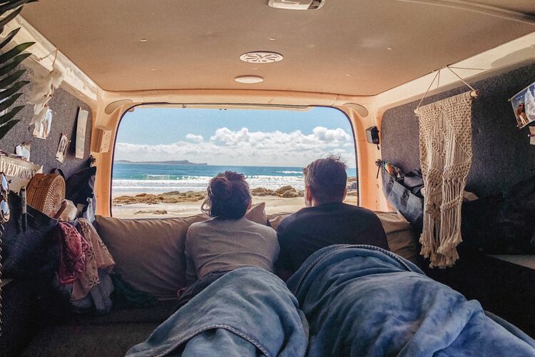 Aussicht aus dem Chubby Camper genießen