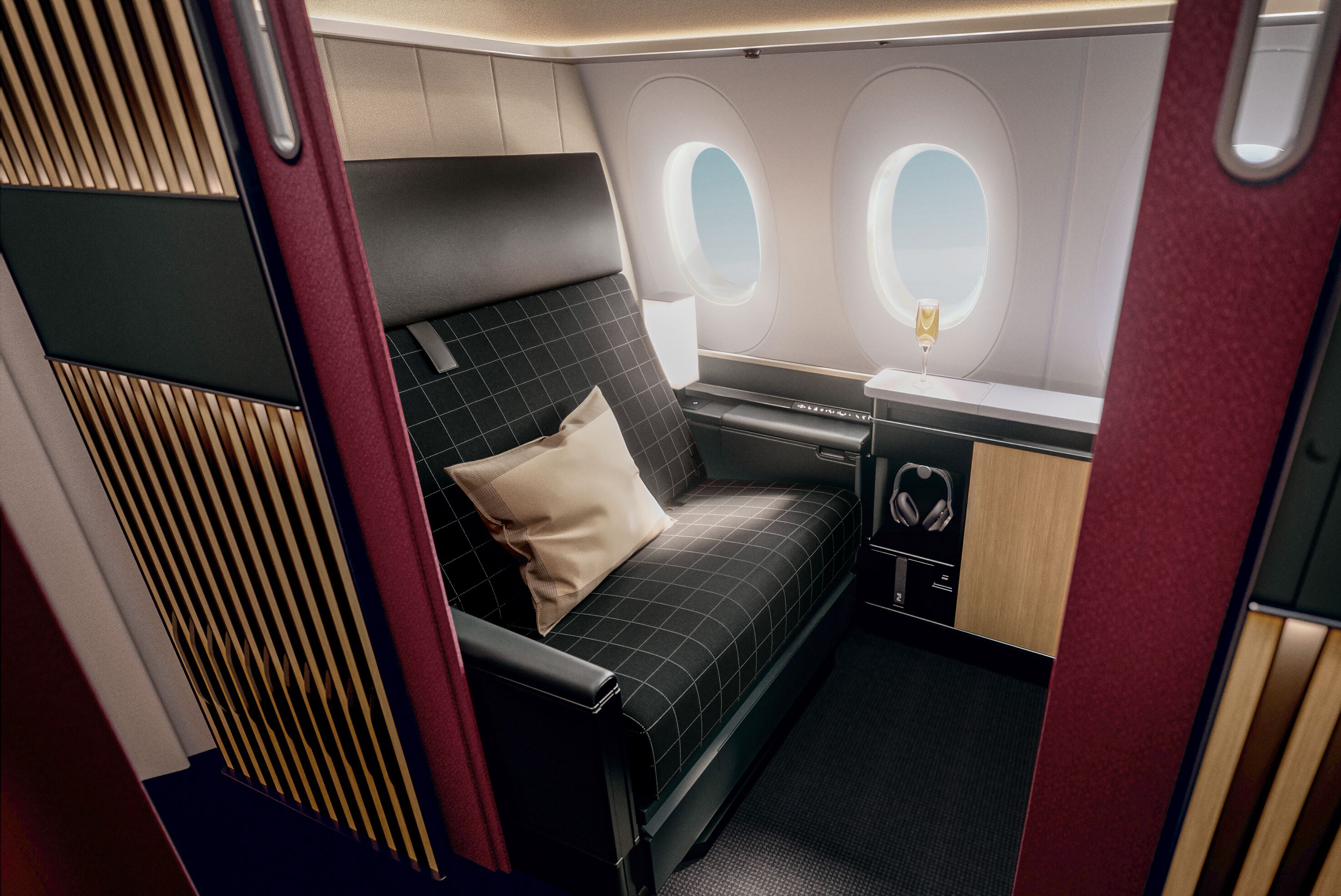 Gemütlicher Sitz einer Single Suite der First Class im A350 der Swiss Airline
