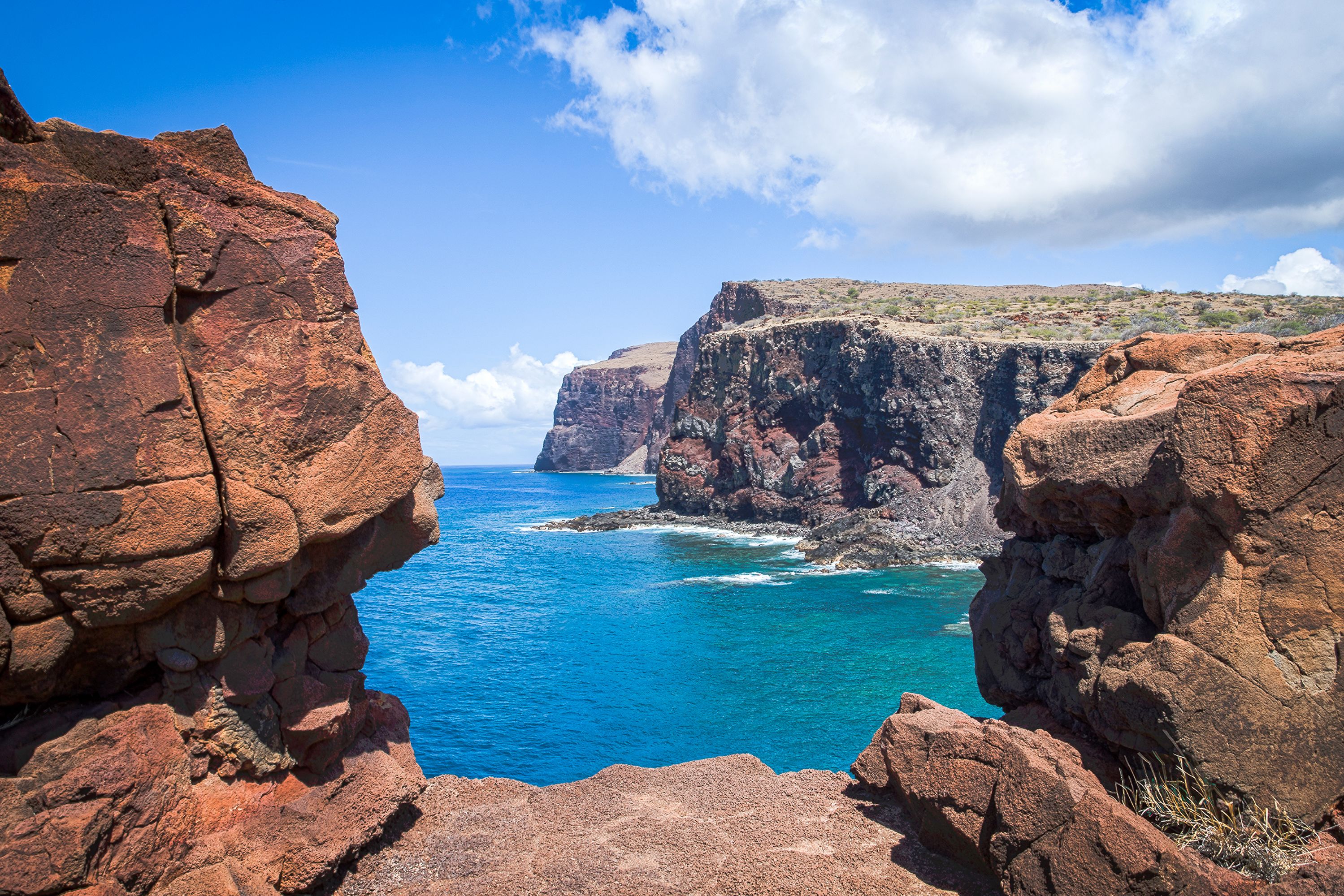 Klippe beim Four Seasons auf Lanai, Hawaii