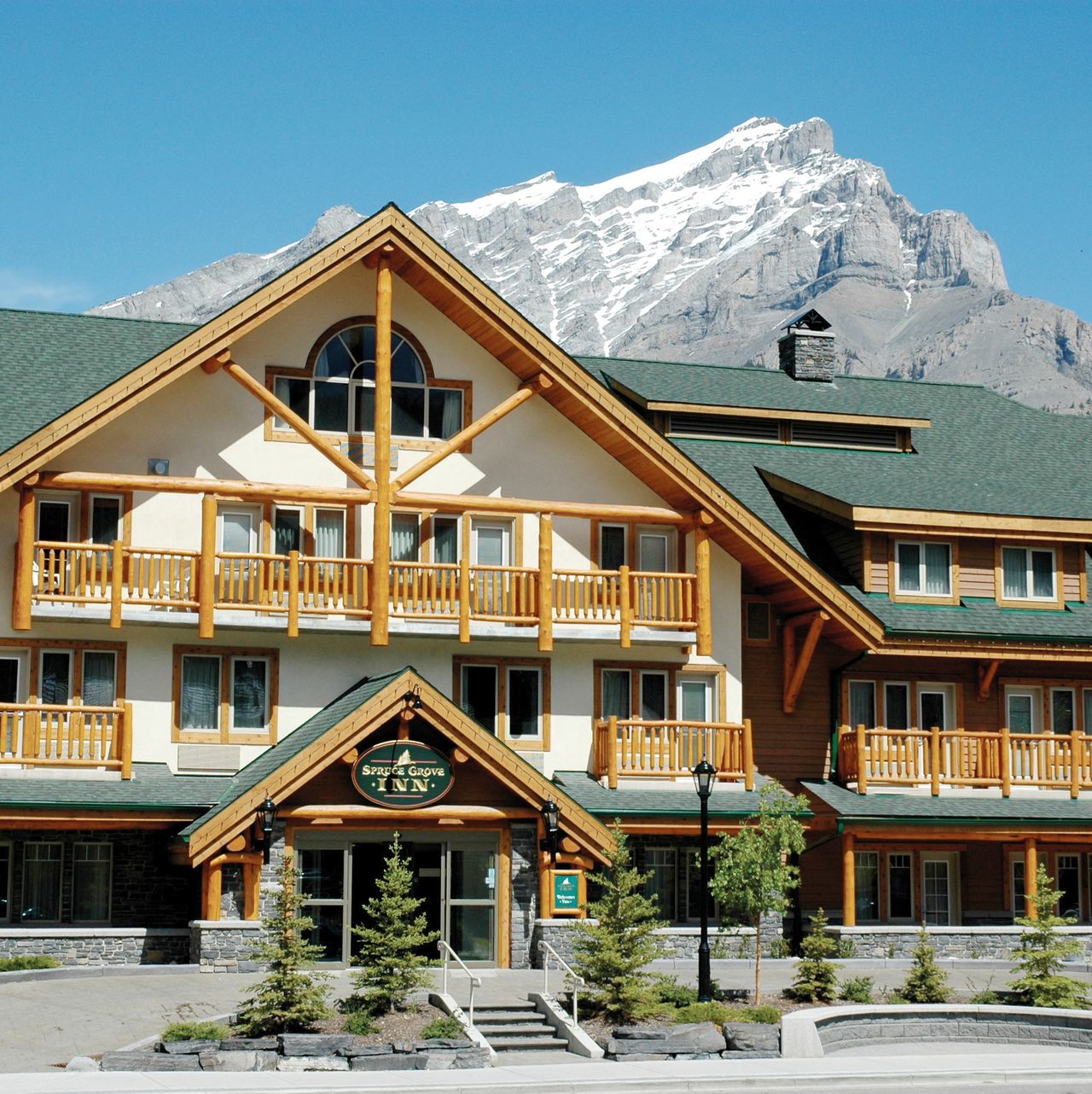 Hotel, Alberta: Spruce Grove Inn | CANUSA