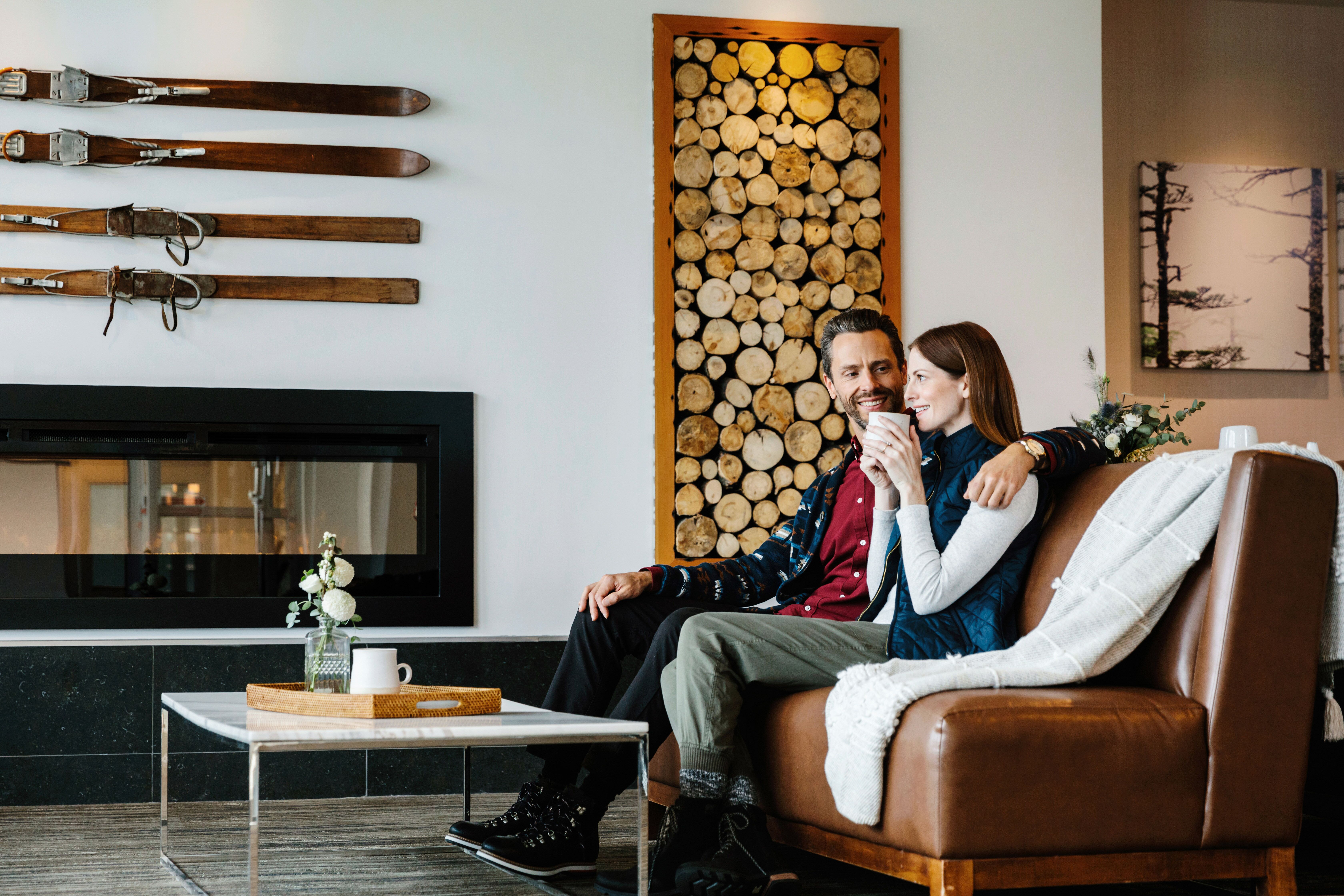 Paar in der Lobby vom the Crimson