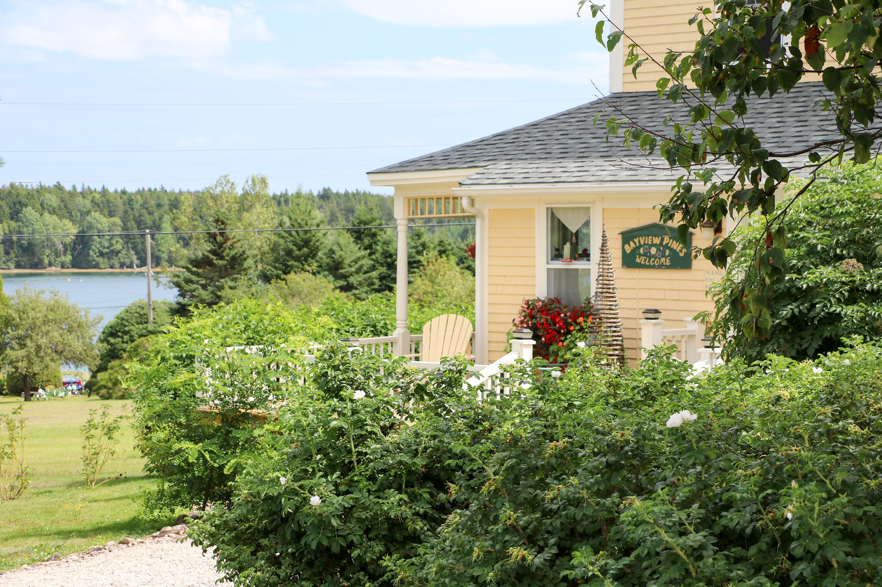 Aussenansicht des Bayview Pines Country Inn, Indian Point