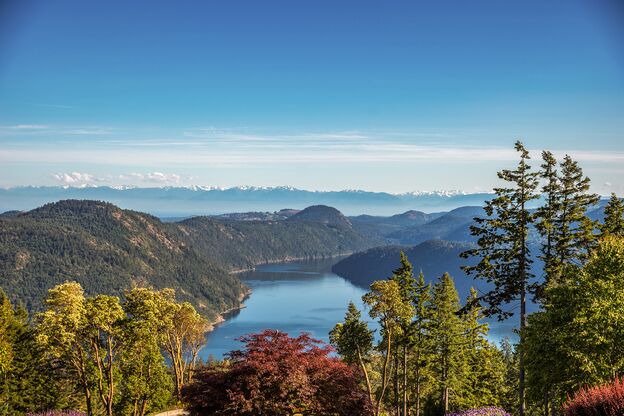 Blick auf Berge und Seen vom Villa Eyrie Resort in Malahat Blick auf Berge und Seen vom Villa Eyrie Resort in Malahat