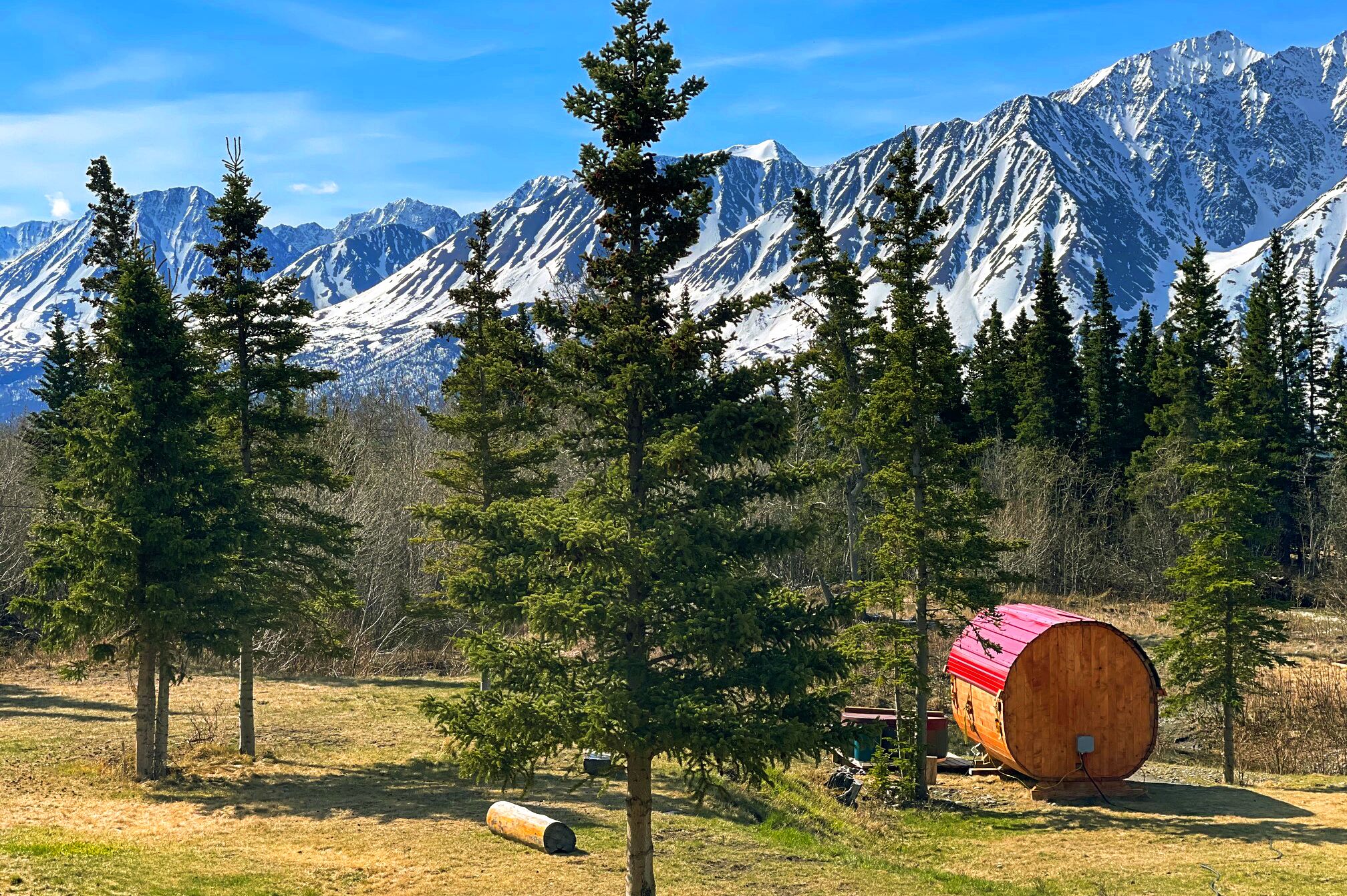 Kleine Sauna in mitten der Natur in Mount Logan Lodge in Haines Juction in Yukon