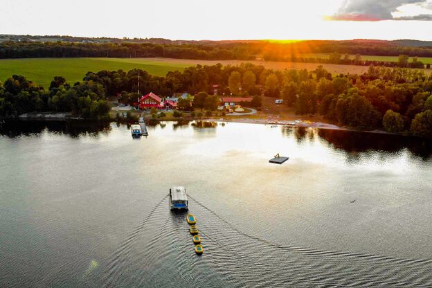 Die Rückkehr der Raftin Boote zum OWL Rafting Resort in Foresters Falls, Ontario