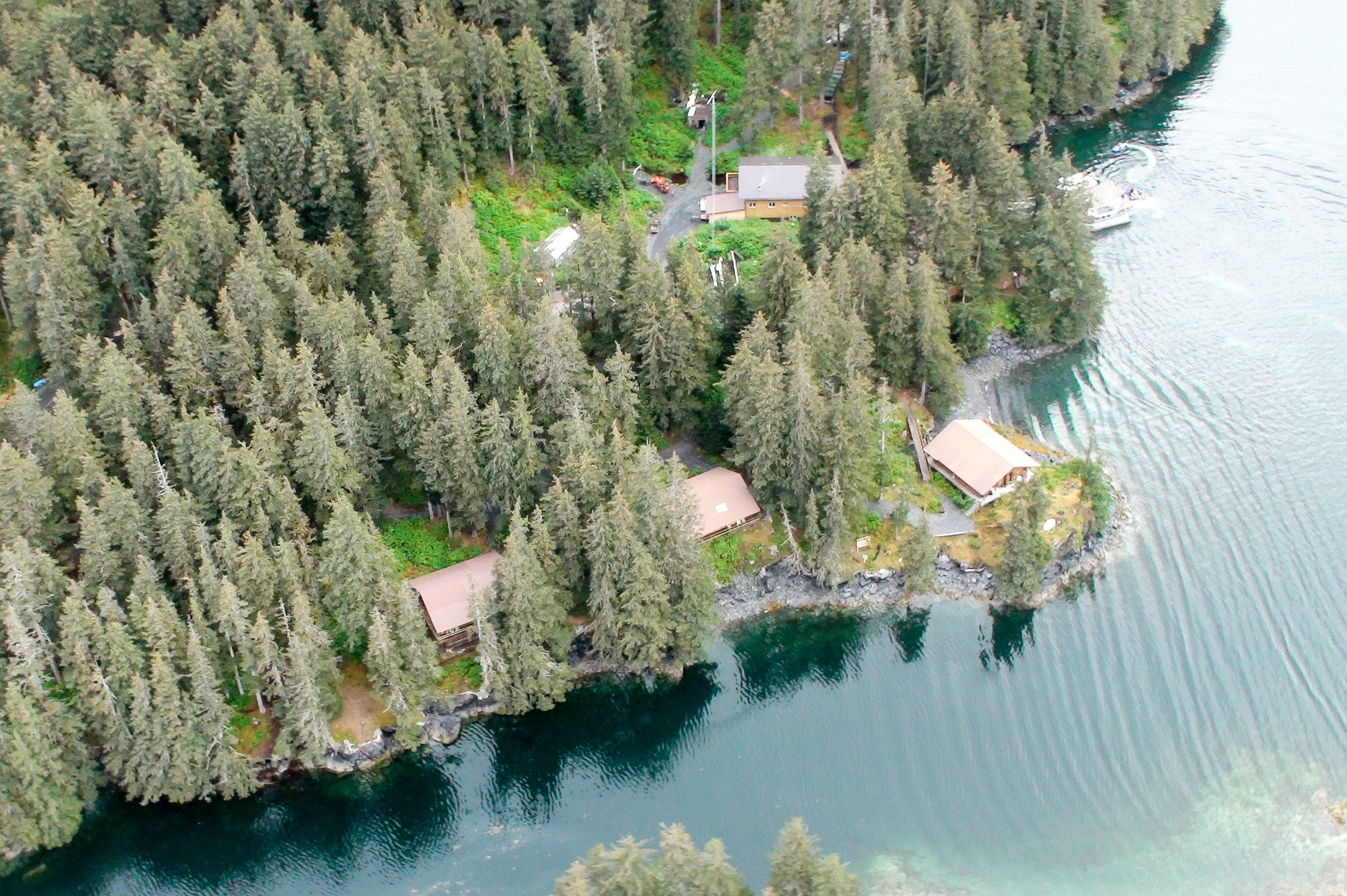 Luftansicht Afognak Wilderness Lodge