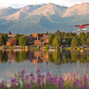 Blick auf das Lakefront Anchorage Hotel in Anchorage