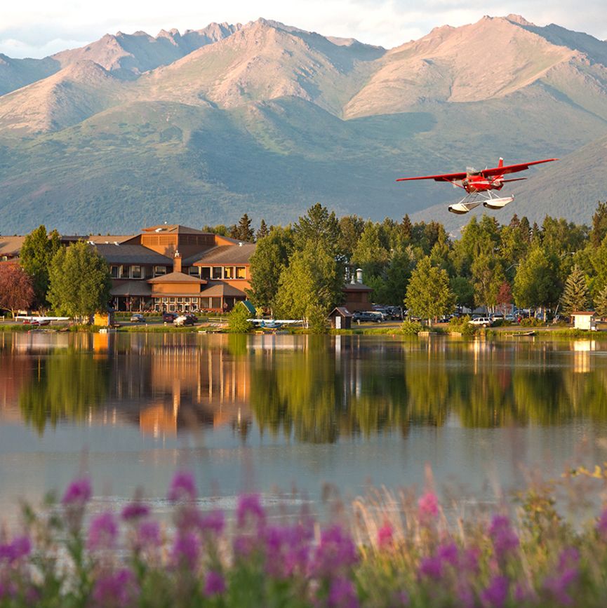 Blick auf das Lakefront Anchorage Hotel in Anchorage