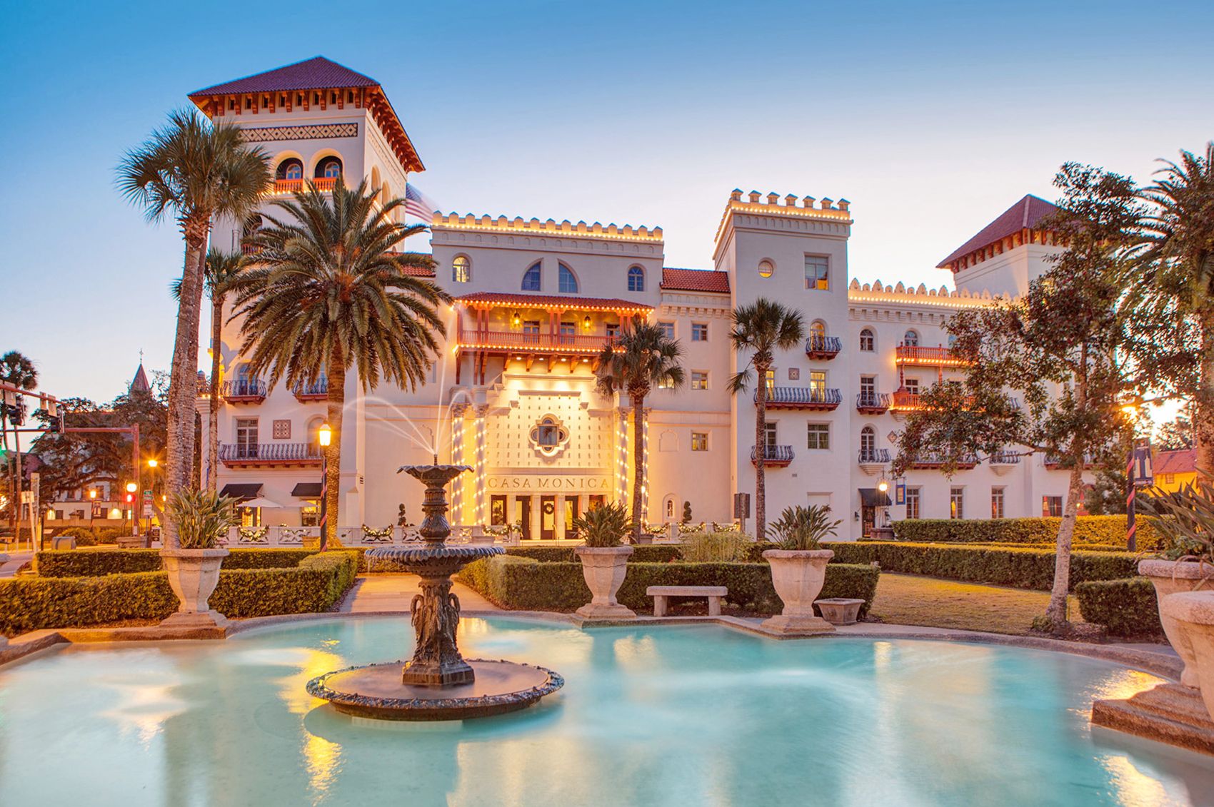 Blick auf das Casa Monica in St. Augustine in der DÃ¤mmerung, Florida