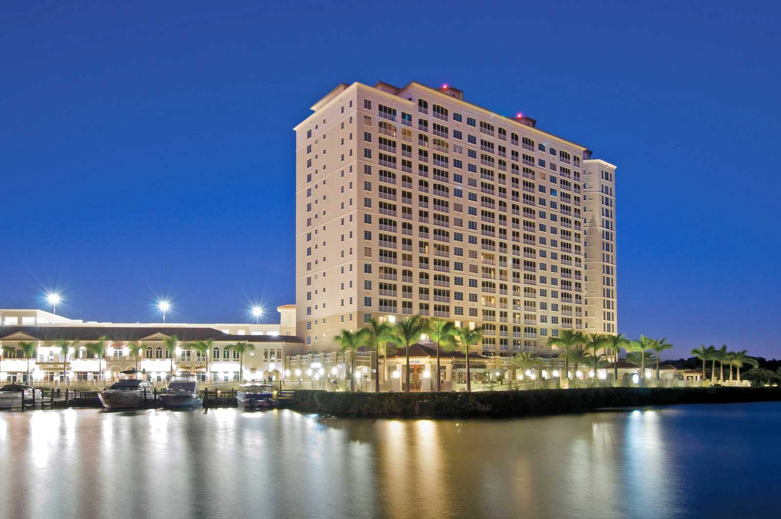 Hotel, Florida: Westin Cape Coral Resort at Marina Village | CANUSA