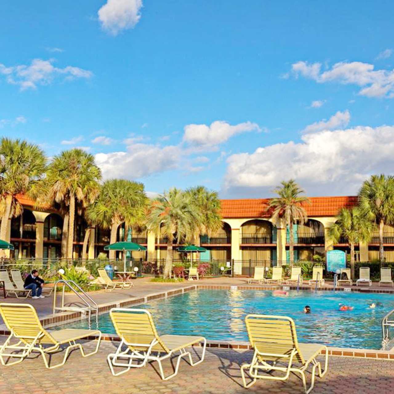 Hotel, Florida: Maingate Lakeside Resort | CANUSA