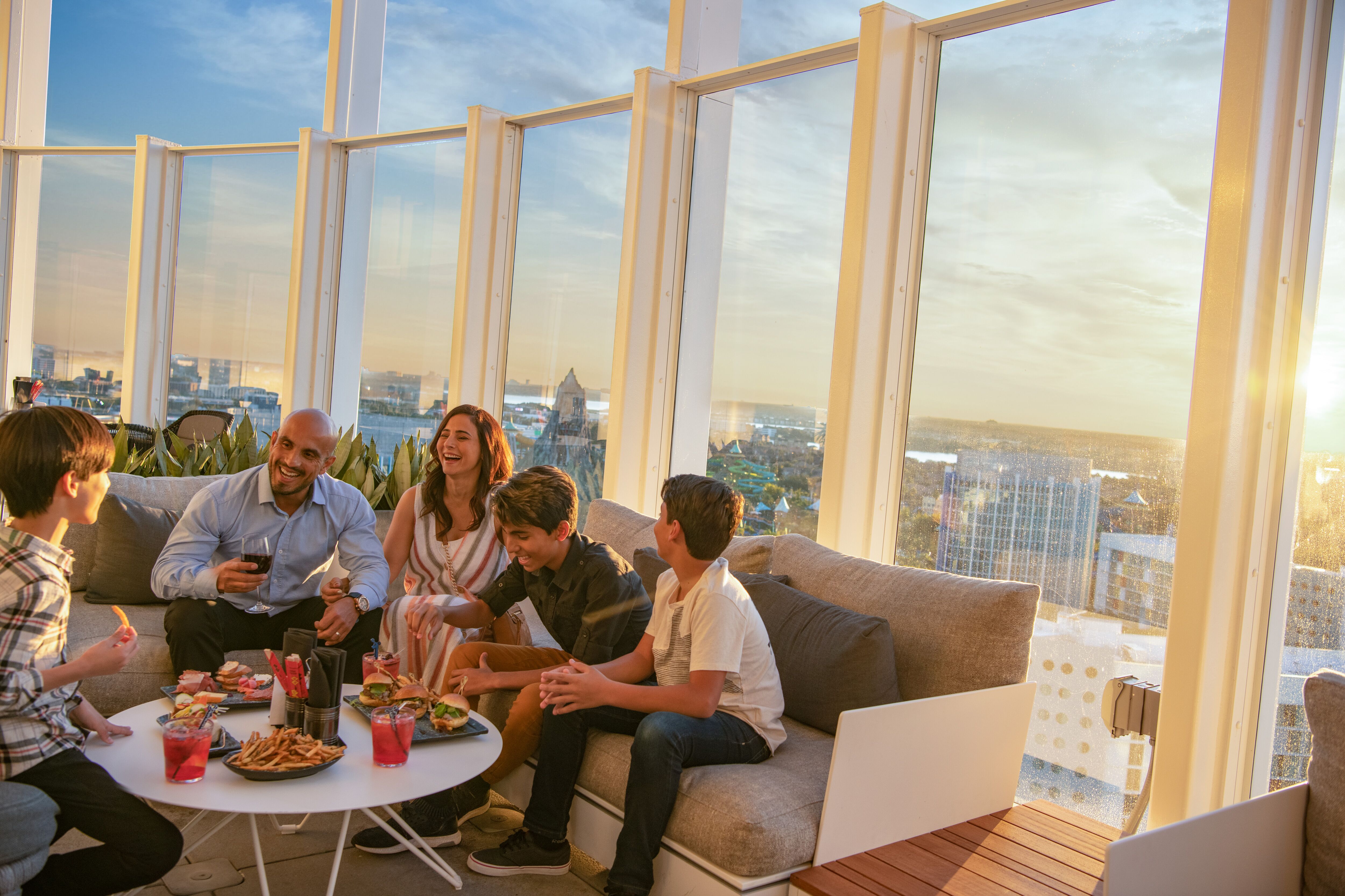 Dachterrasse mit schöner Aussicht des Universal Studios Hotels