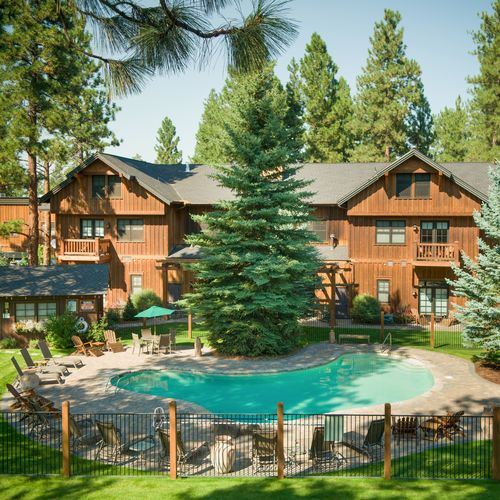Five Pine Lodge