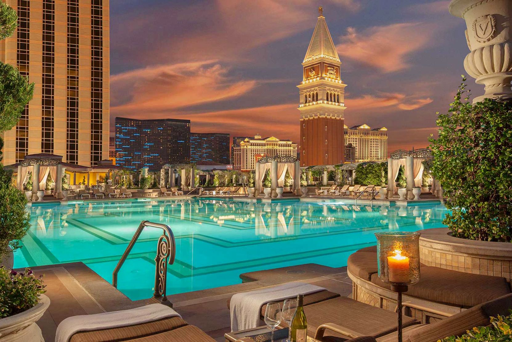 Blick auf den Venetian Pool bei Nacht des Venetian Resort in Las Vegas, Nevada