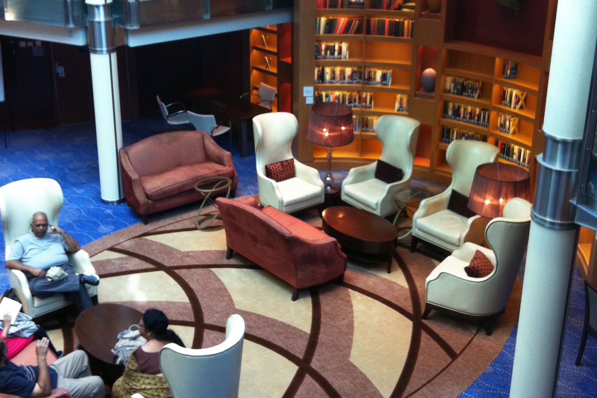 Insidertipp Birthe Witte Kreuzfahrten, Celebrity Cruises - Celebrity Silhouette, Bibliothek