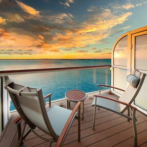 Die Aqua Class Kabine mit Balkon auf der Celebrity Summit von Celebrity Cruises genießen