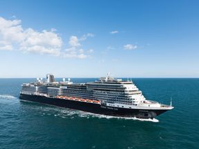 Aussenansicht der MS Konigsdam der Reederei Holland America Line