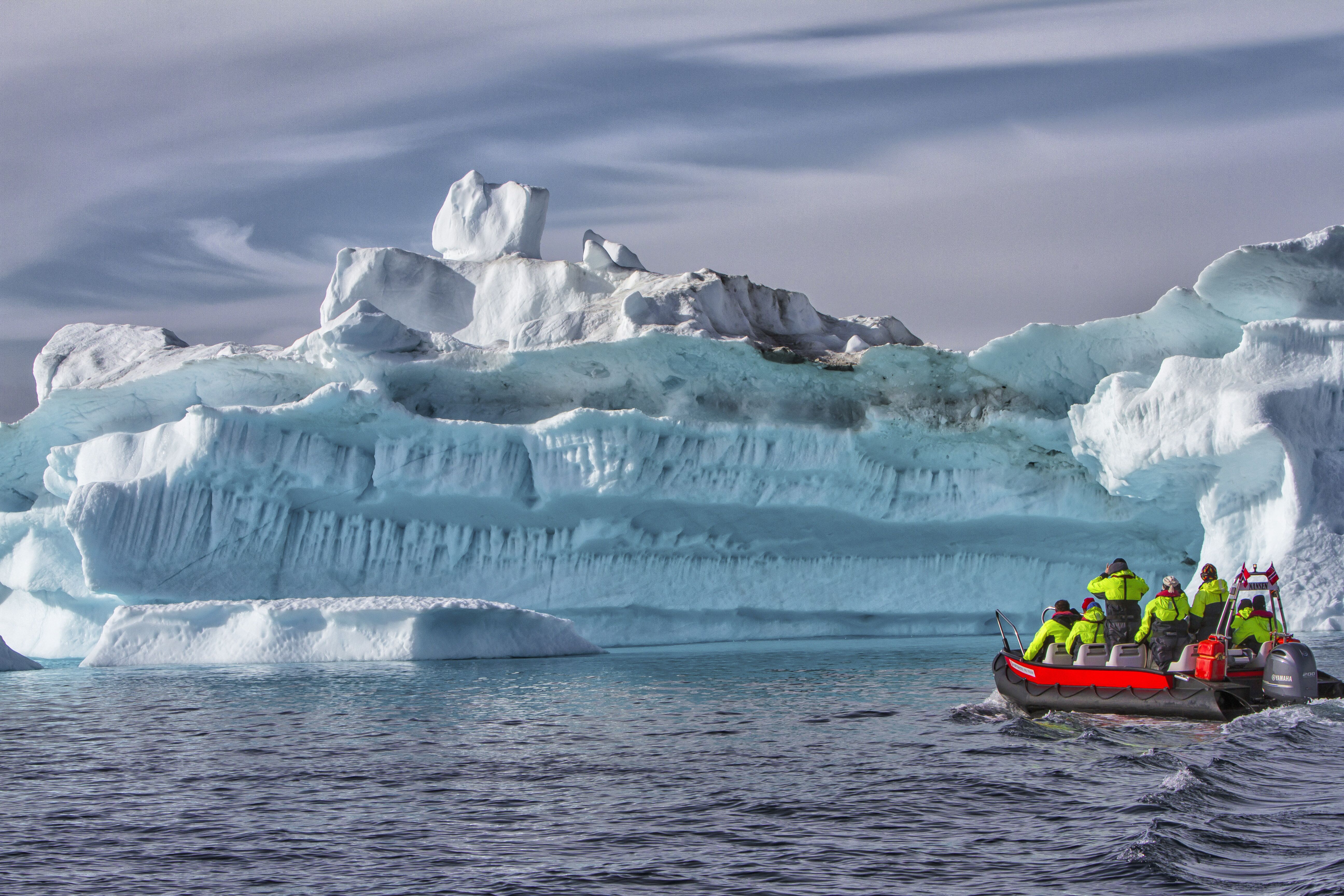 WÃ¤hrend einer Reise mit einem Hurtigruten Kreuzfahrtschiff unterwegs mit dem Motorboot in Qasigiannguit, GrÃ¶nland