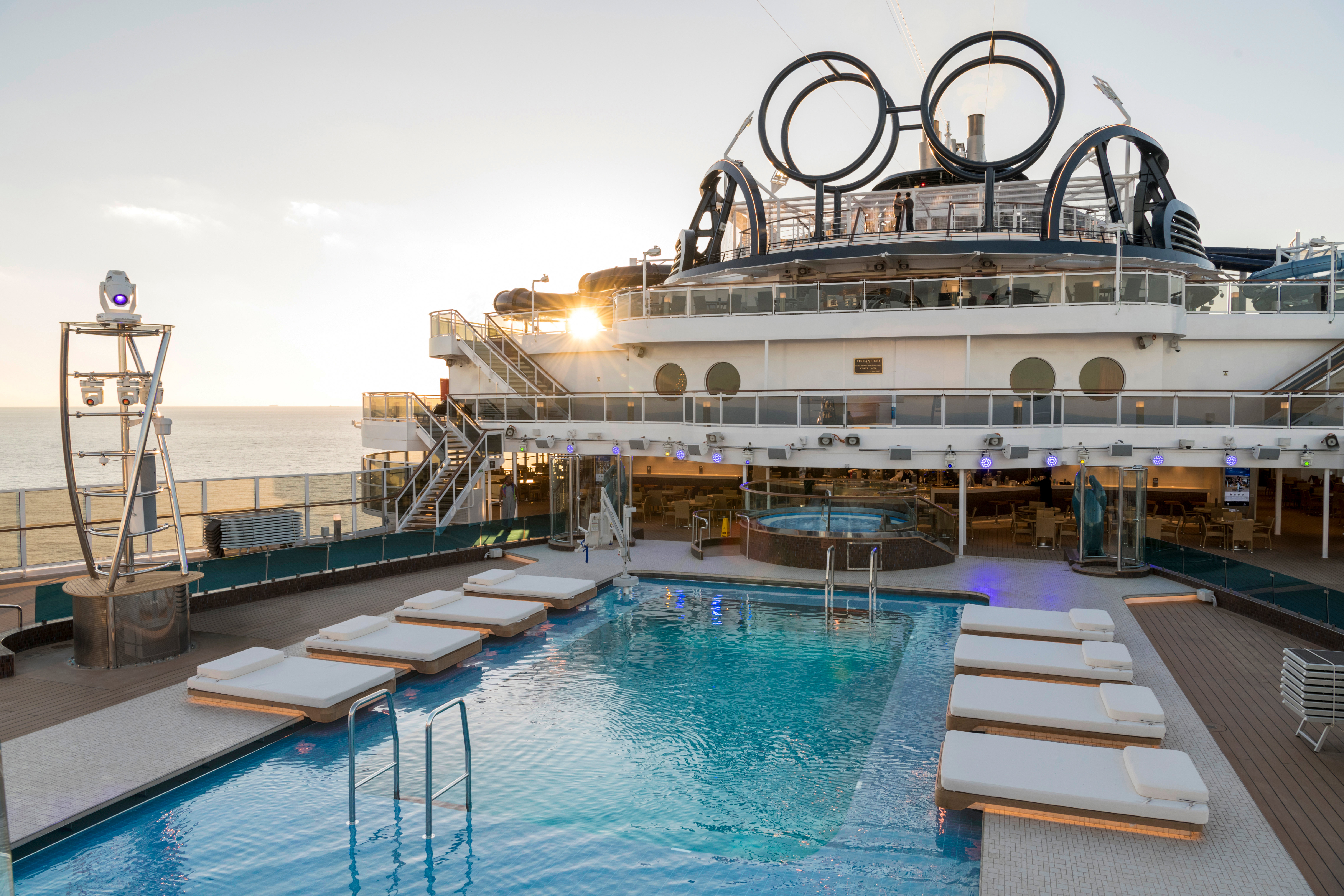 Der Pool Miami Beach auf dem Kreuzfahrtschiff MSC Seaside