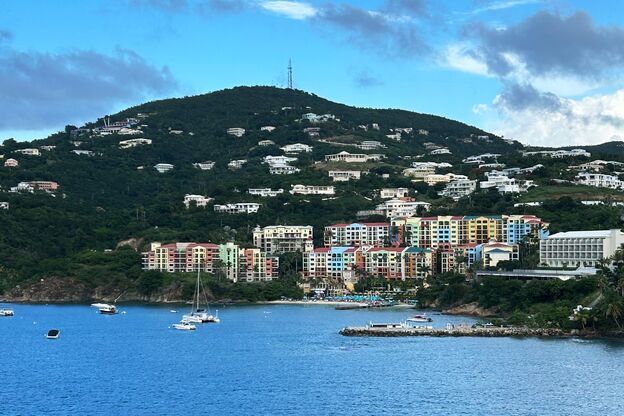 Farbenfrohe Siedlung auf Saint Thomas Farbenfrohe Siedlung auf Saint Thomas