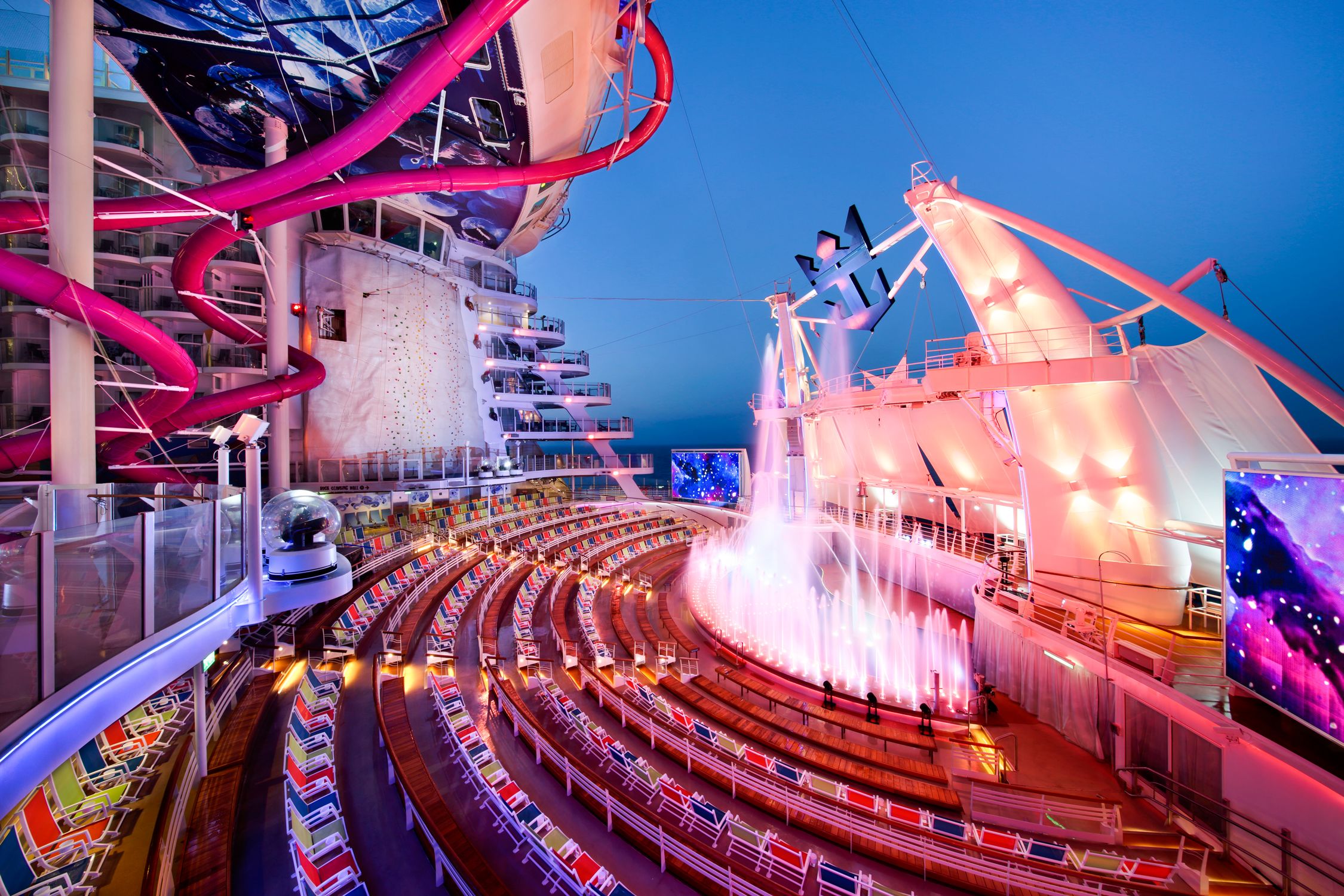 Aquatheater auf der Harmony of the Seas der Royal Caribbean Rederei