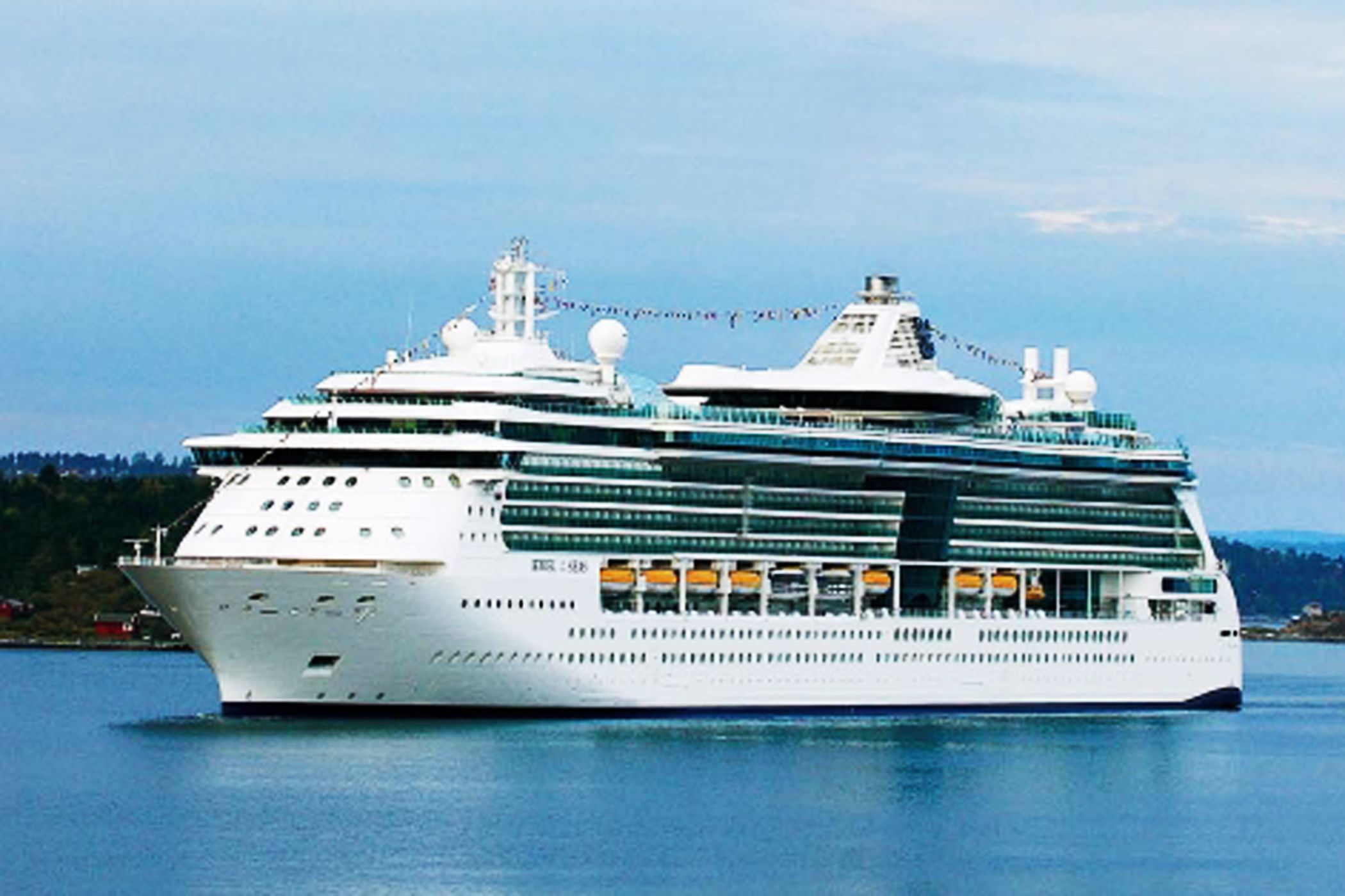 kreuzfahrt/royal-caribbean/jewel/jewel-exterior.cr2100x1400-0x0