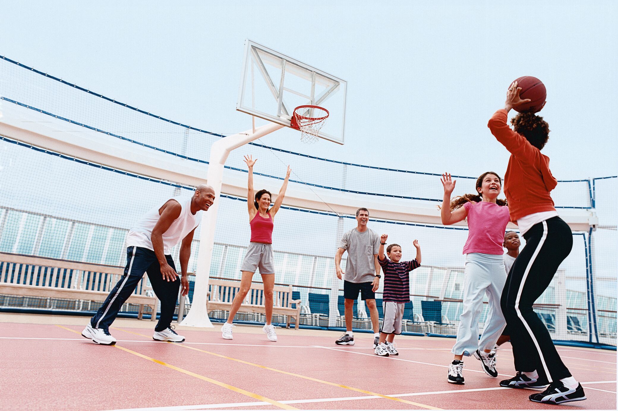 Basketballplatz der Jewel of the Seas der Royal Caribbean Rederei