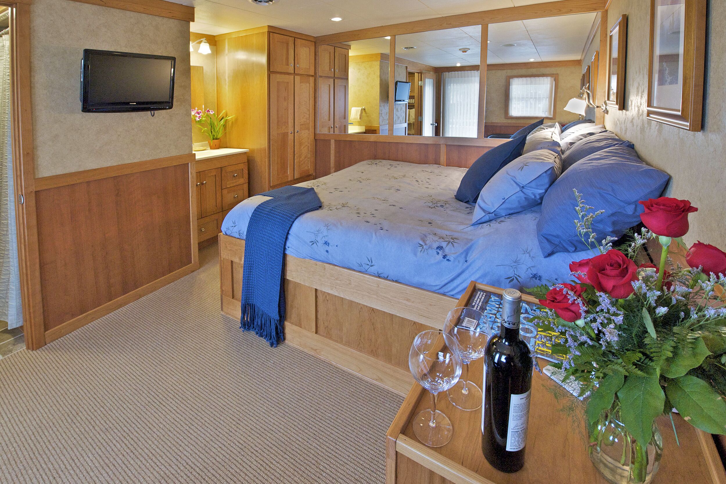 Der Capitan Stateroom des Safari Explorer Kreuzfahrtschiffes der UnCruise Adventures