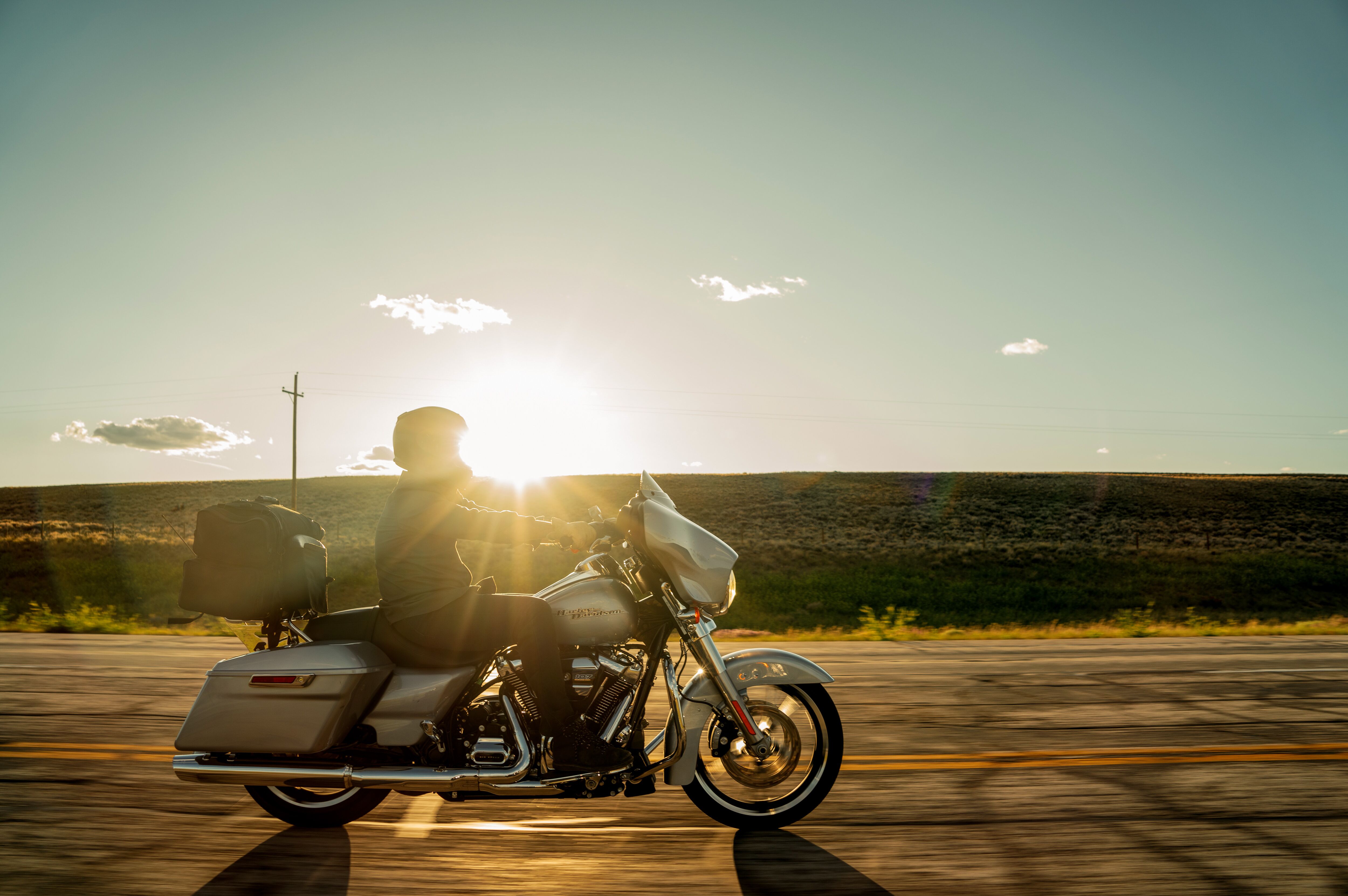 Mit dem Motorrad von Eagle Rider durch Black Hills in South Dakota