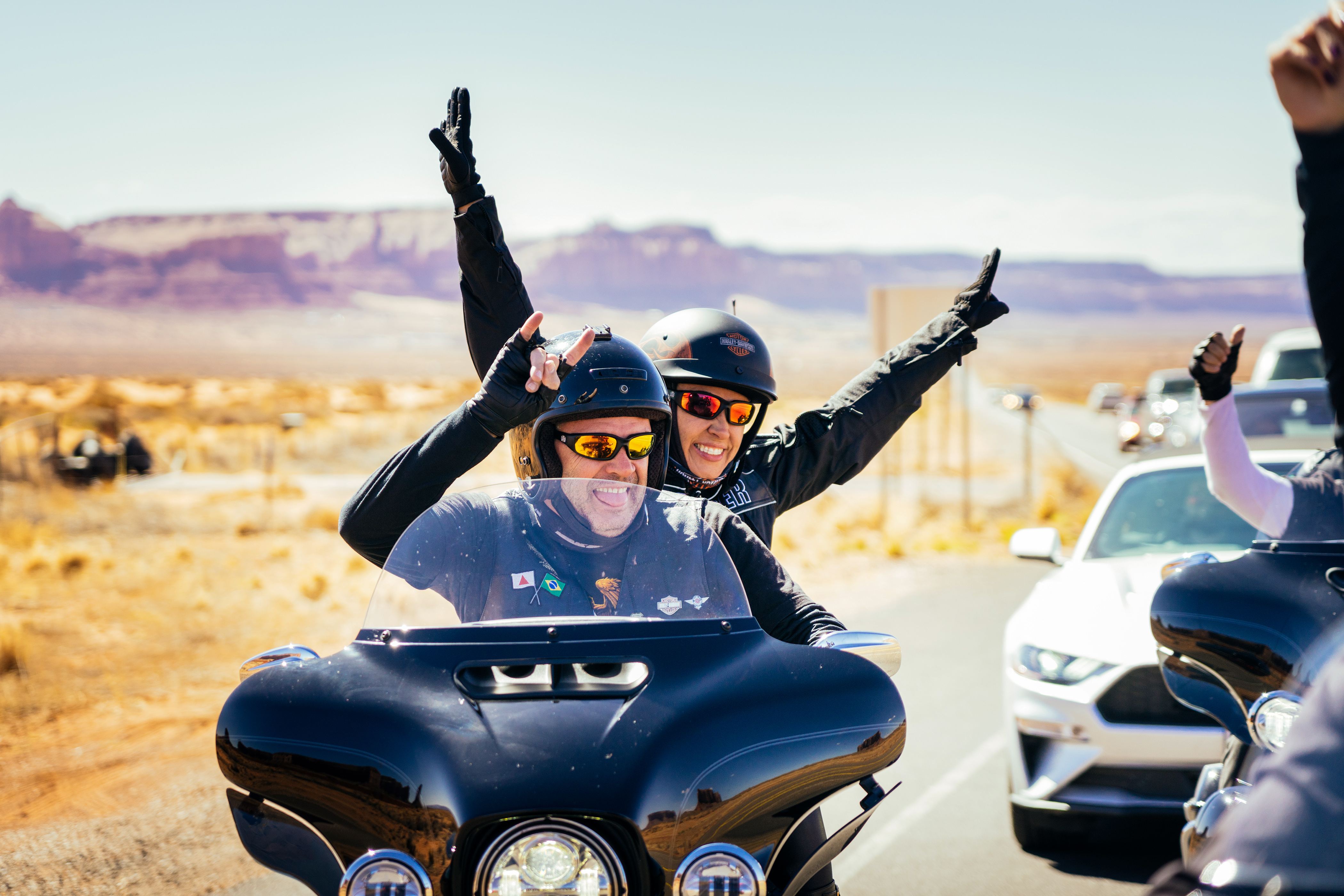 Teilnehmer der Wild West Tour von EagleRider am Monument Valley in Arizona