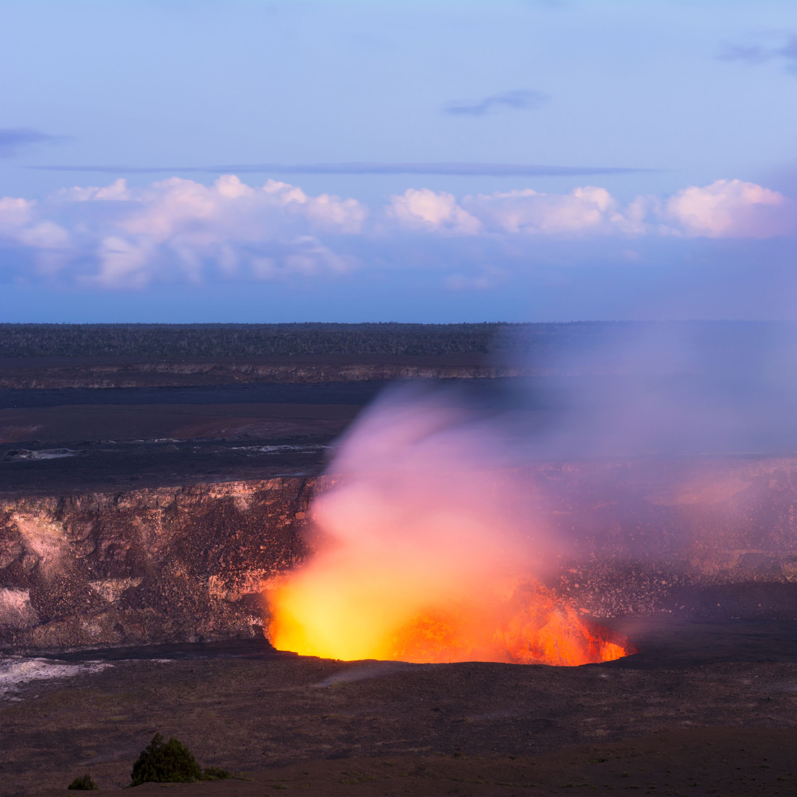 Der aktive Vulkan Kilauea spukt Lava, Big Island