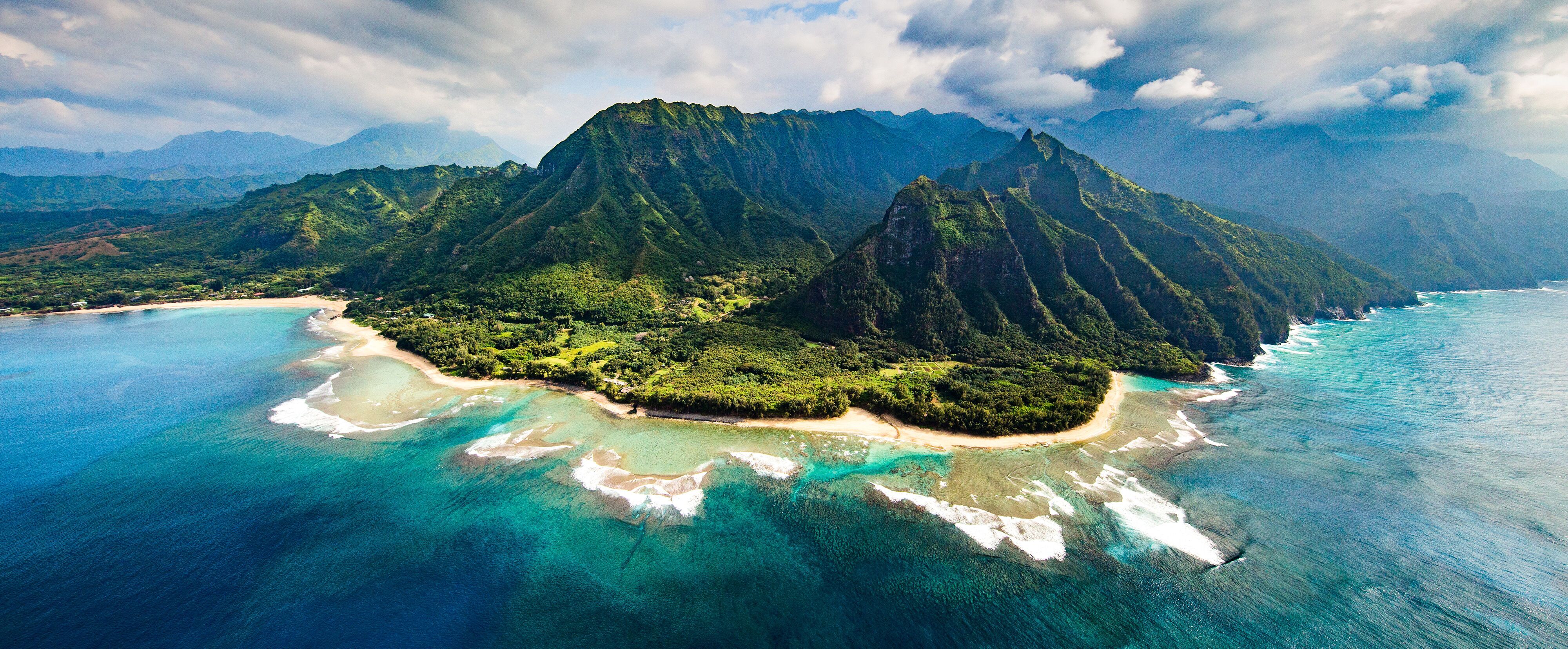 Blick auf die atemberaubende Na Pali Coast auf Kauai, Hawaii
