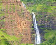 regionen/hawaii/kauai/waipoo-falls-01.cr4896x2144-0x675 regionen/hawaii/kauai/waipoo-falls-01.cr4896x2144-0x675