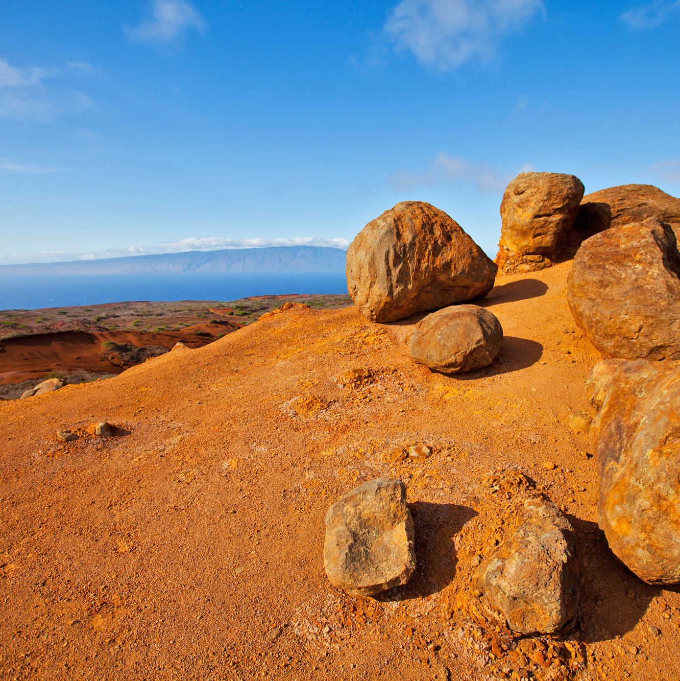 Blick auf Maui von Keahiakawelo