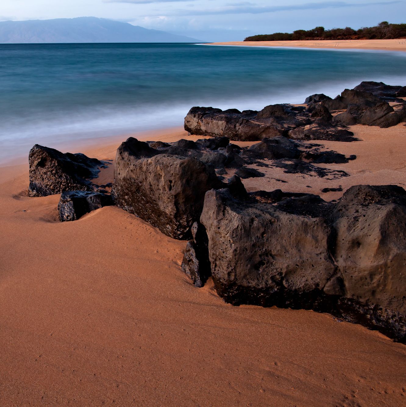 Polihua Beach