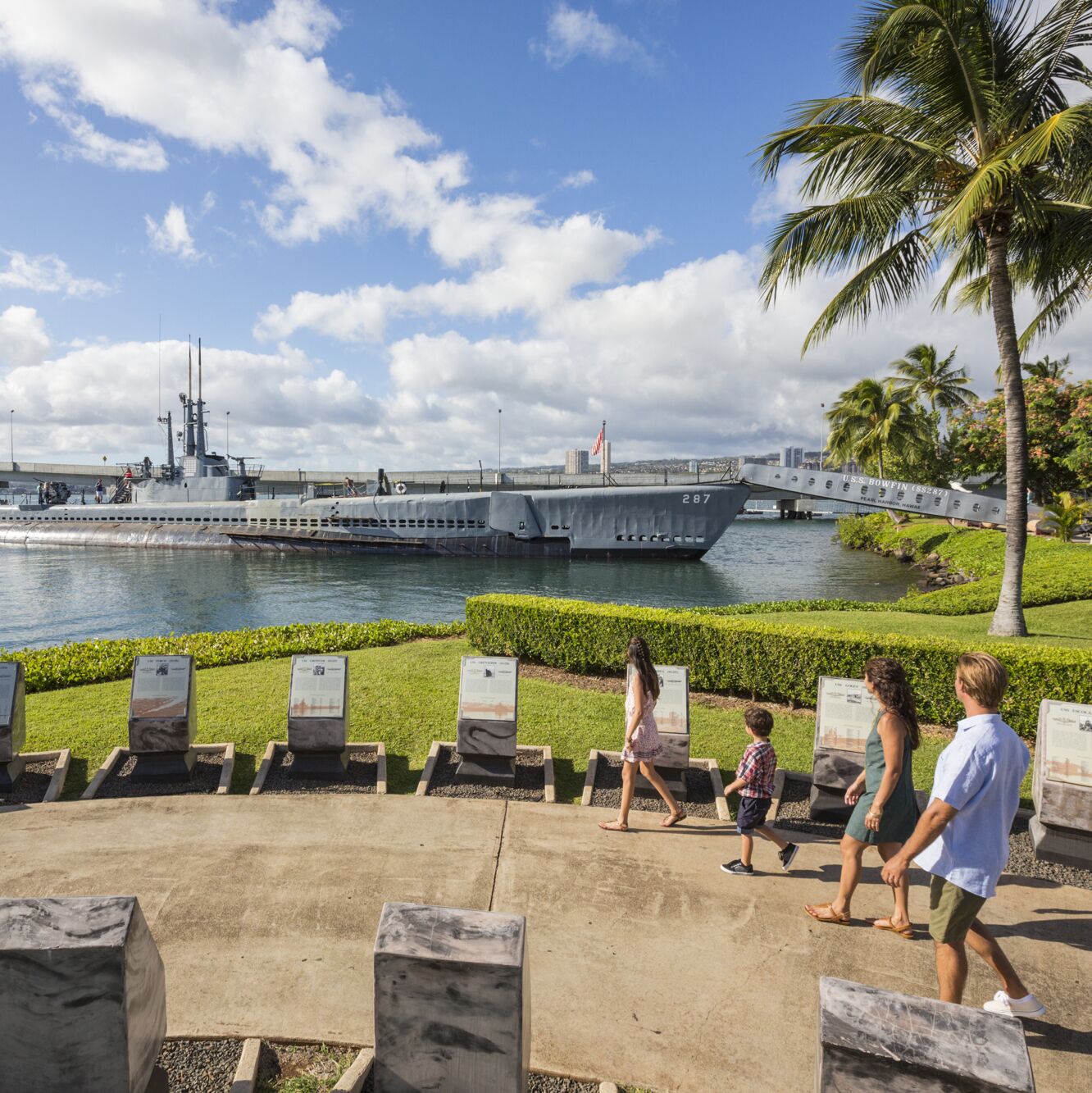 Pearl Harbor, Oahu