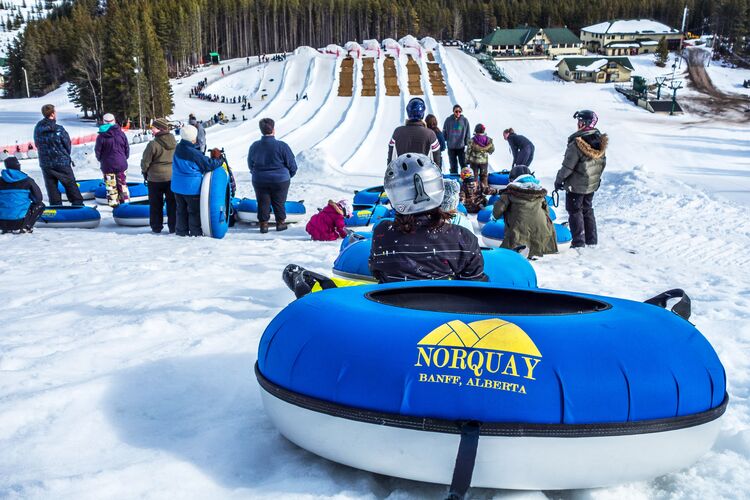 Tubing im Mount Norquay Skiresort Alberta