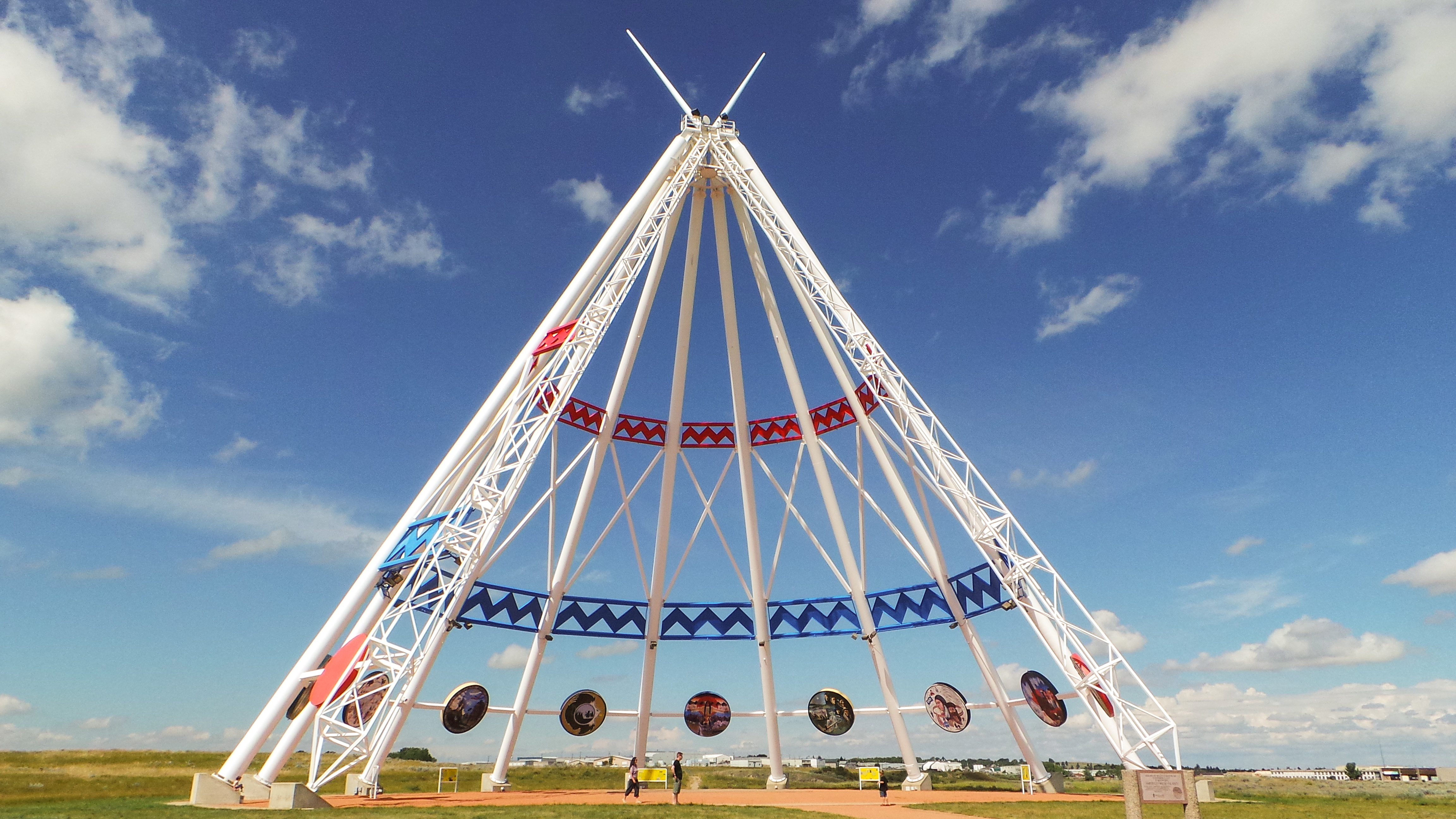 Die Sehenswürdigkeit Worlds Tallest Teepee in Medicine Hat, Alberta